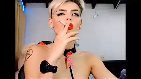 Free Ladyboy Smoking Shemale Porn Videos XHamster
