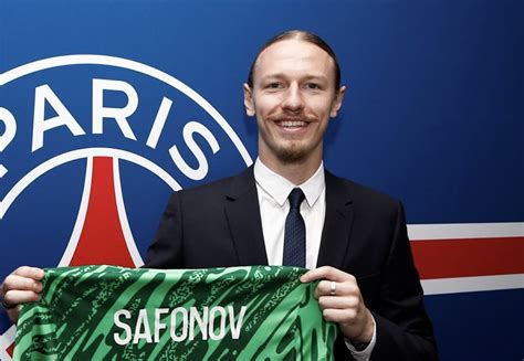 Psg Matvey Safonov Prêt à Faire Oublier Donnarumma Au Paris Sg