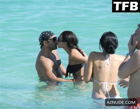 Melissa Gorga Sexy Seen Showcasing Her Hot Bikini Body At The Beach In Miami AZNude