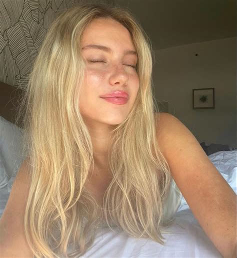 Chloe Walsh Iver Dream Hair Feminine Energy Blonde Girl Hair Inspiration Pretty People