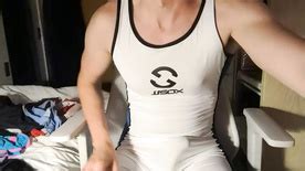 Nerd Gay Se Masturbando Em Frente A Webcam Cnn Amador