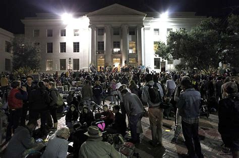 Protesters guard UC Berkeley's new Occupy camp - SFGate 