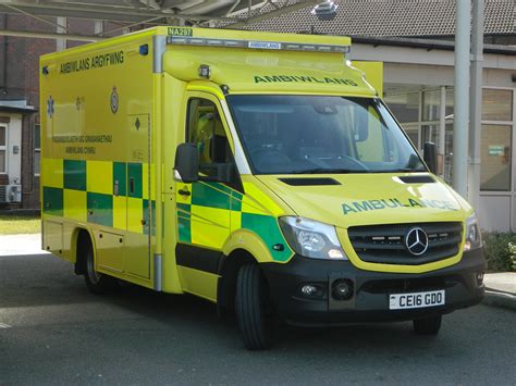 Welsh Ambulance Service NHS Trust Ymddiriedolaeth GIG Gwas Flickr