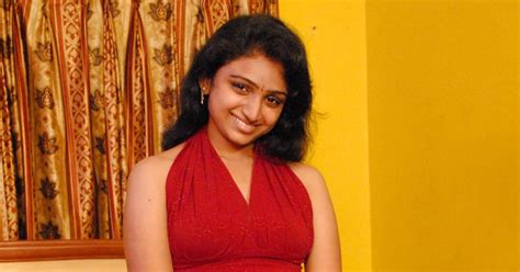 B Grade Movies Actress Waheeda Hot Saree Stills