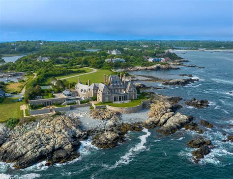 Newport, RI | Scrolller