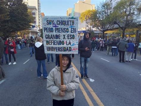 Cazador De Noticias Politica Una Multitud Marchó En Mar Del Plata