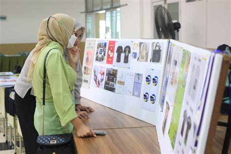 Mahasiswa Sains Komunikasi Unida Adakan Pameran Desain Grafis Sangaid