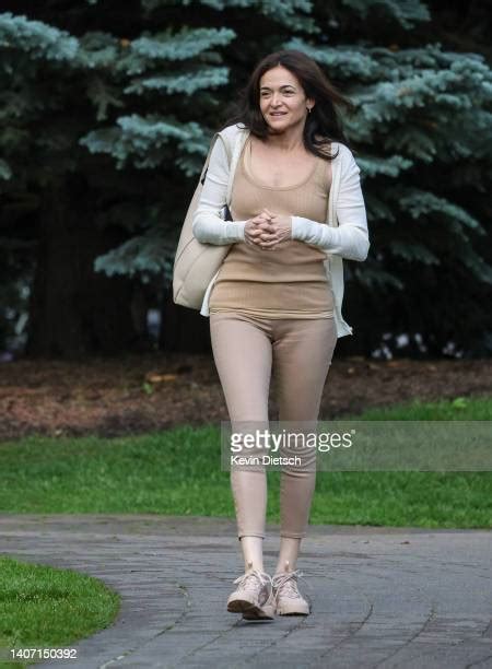 10 Hot Sheryl Sandberg Bikini Pics