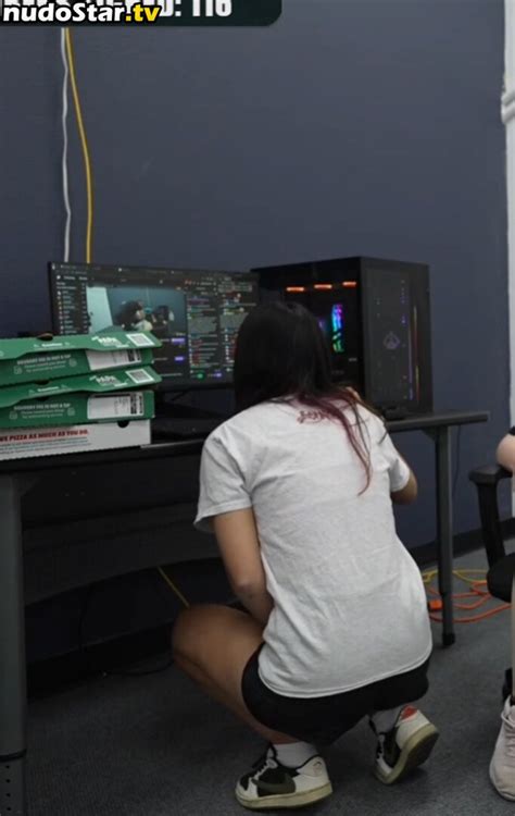 ExtraEmily Emilyortiz Extra Emily Extraemilyy Nude OnlyFans Photo Nudostar TV