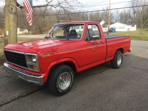 1981 Ford Pickup 351W C 6 Auto Red Short Box Southern Truck No