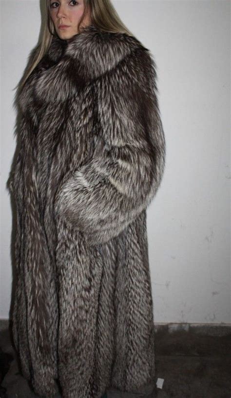 Pin By Mark George On Furcoats Fur Fashion Fur Coat Fox Fur Coat