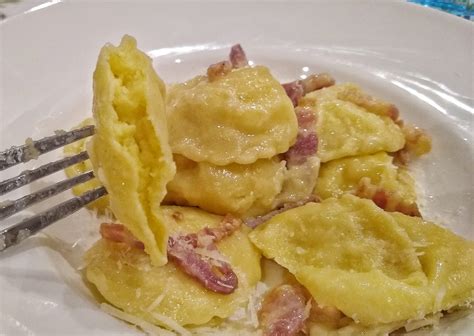 Tortelli Di Patate Verde Pistacchio