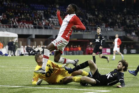 Kiek Op De Wedstried Fc Emmen Nac Breda Fc Emmen