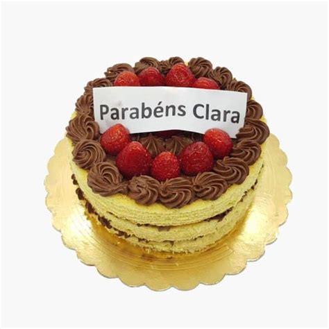 Naked Cake De Chocolate E Frutos Vermelhos Entrega Em H