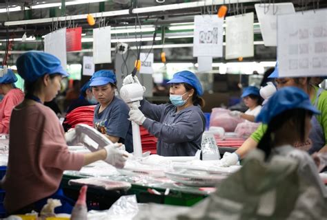 China S Factory Activity In November Contracts For Nd Straight Month