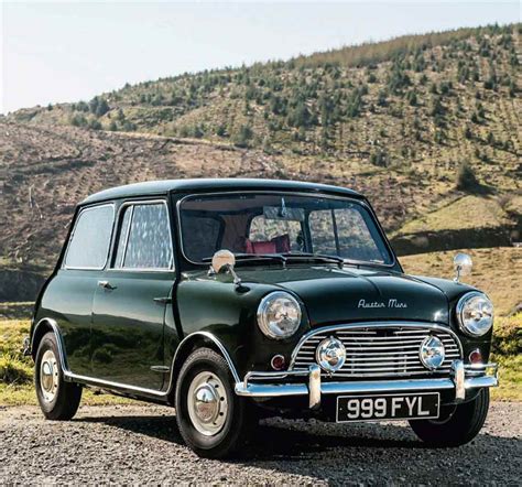 Downton Hooper Austin Mini Cooper S Drive