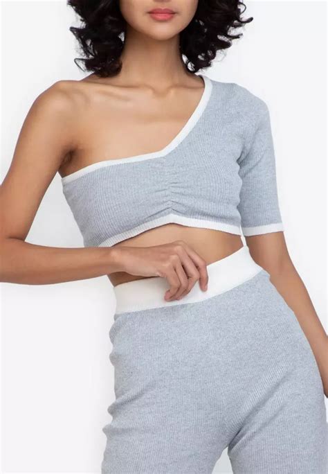 Buy Zalora Basics Knitted Cropped Toga Top 2024 Online Zalora Philippines