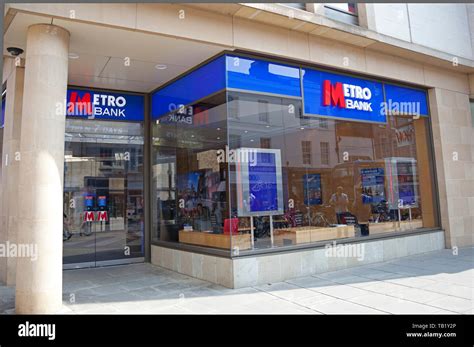 Metro Bank Sign Cambridge England Uk Stock Photo Alamy