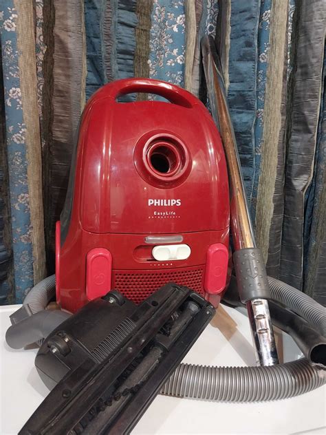 Пылесос PHILIPS 2000W с мешком .: 2 300 грн. - Пилососи Дніпро на Olx
