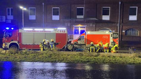 Rheinberg Verkehrsunfall Mit Einem Schwer Verletzten