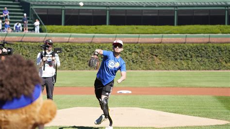 Inspirational Baseball Player Landis Sims Visits Wrigley Field