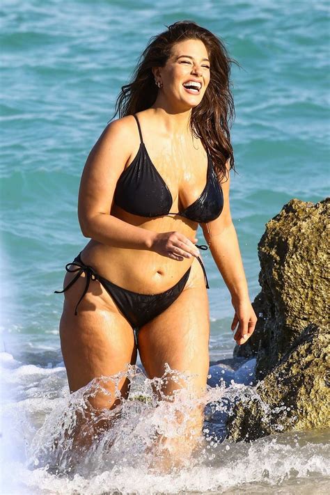 Ashley Graham Sizzles In A Black Bikini During A 15840 Hot Sex Picture