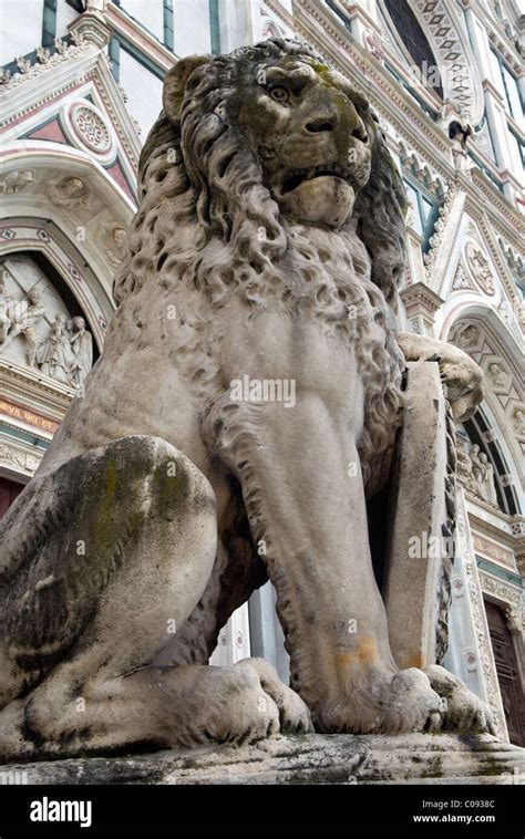 Santa Croce Florence Gate Hi Res Stock Photography And Images Alamy