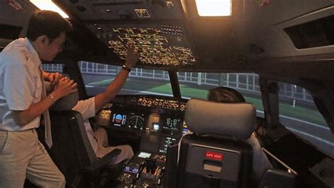 Di Ruang Ini Pilot Belajar Nerbangin Pesawat