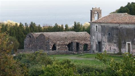 La Rinascita Dellarea Archeologica Di Santa Venera Al Pozzo Ecco La