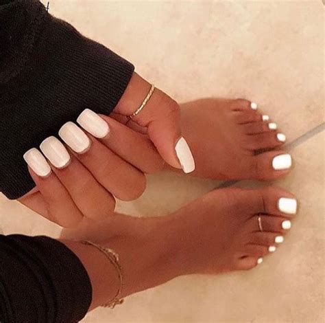 Classy Toe Nail Colors Toe Nail Color Toe Nails White Pretty Nails