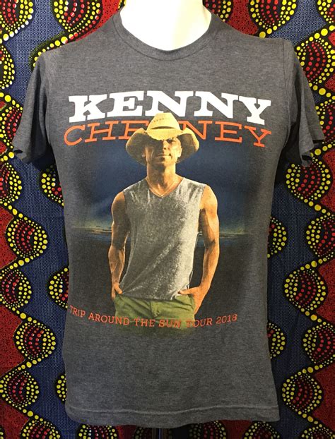 Kenny Chesney 2018 Tour T Shirt Gray S Ebay In 2021 Shirts