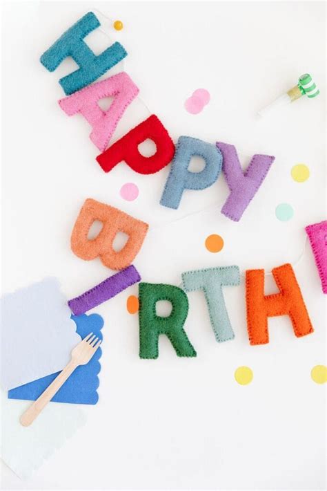 20 DIY Happy Birthday Banner Ideas - Lady Celebrations