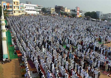 Muslims In Kerala Celebrate Bakrid India News India TV