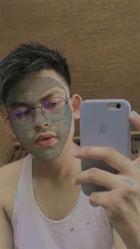 Kyle Artillaga Mirror Selfie With Mugwort Mask Mirror Selfie Kyle Mask