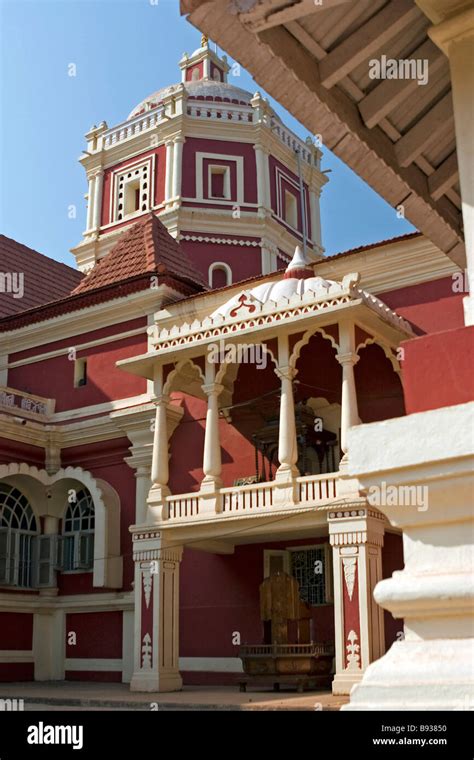 Shri mangueshi temple hi-res stock photography and images - Alamy