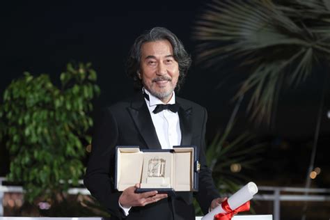 役所広司、カンヌ国際映画祭最優秀男優賞受賞に喜び 「これからも努力を重ねていきたい」 ｜real Sound｜リアルサウンド 映画部