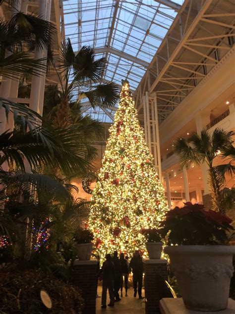 A Country Christmas at Gaylord Opryland Resort - Her Life in Ruins