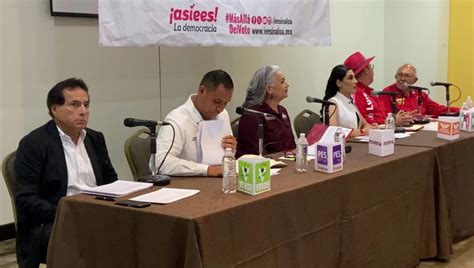 Participan En Debate Por El Distrito Candidatas Y Candidatos De