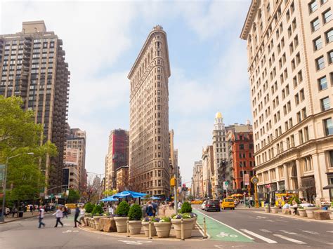 Why the architecture of e 72nd st nyc is world famous 12