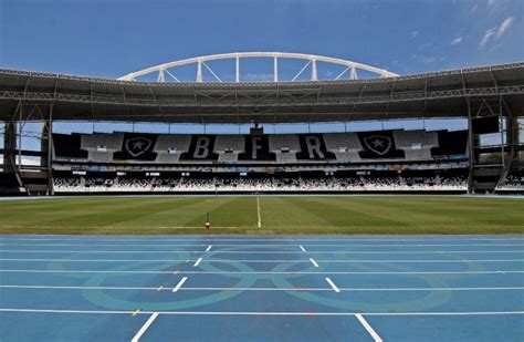 Botafogo Projeto de tombamento da pista do Nilton Santos é retirado de