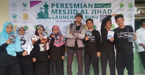 Budayakan Literasi Warna Pena Melaunching Buku Terbarunya Berjudul