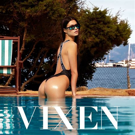 Picture Tagged With Skinny Brunette Evelin Elle Vixen Ass Butt