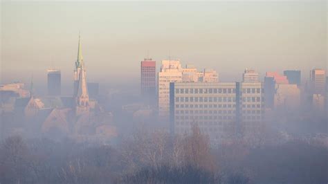 Powrót smogu W Krakowie powietrze było niezdrowe TVN Meteo