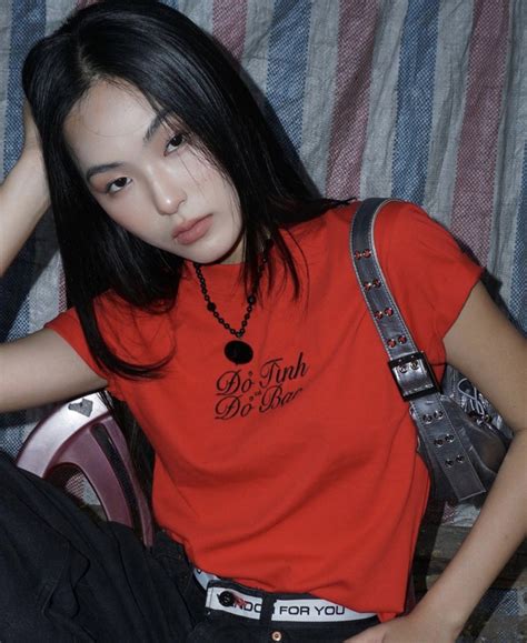 Tranh thủ lúc áo baby tee đang hot rần rần chị em ghim ngay local brand có nhiều mẫu đẹp lại