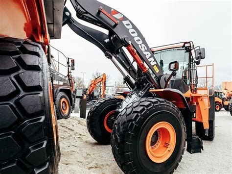 Doosan DL420-5 CVT yükleyici kabini - Formen Dergisi