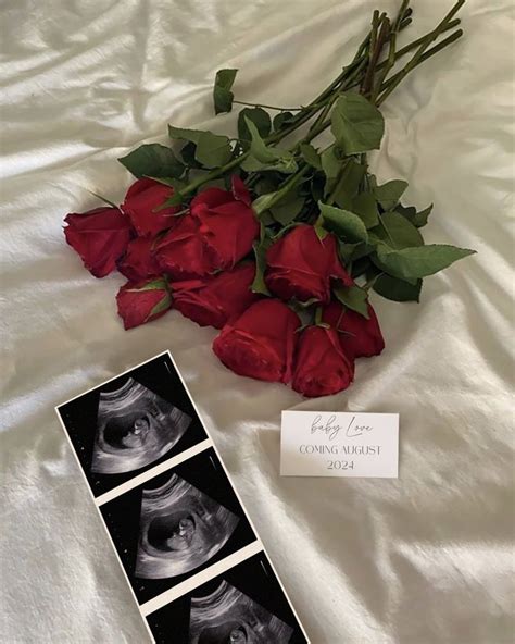 Editable Bouquet Of Roses Pregnancy Announcement Valentine S Pregnancy