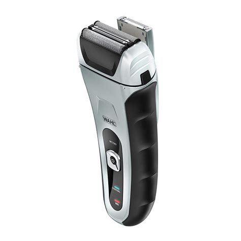 Best Foil Shaver For Sensitive Skin – Top 8 Picks & Buying Guide