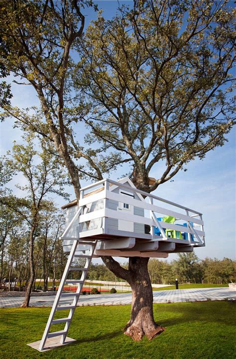 images  kids tree house  pinterest diy swing