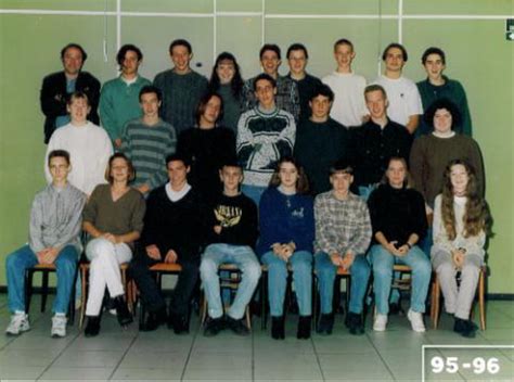 Photo de classe Année 95 96 de 1995 ECOLE DES FRERES Copains d avant