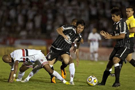 William E João Henrique Durante A Partida Entre Botafogorp X